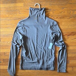 Gap Long Sleeve Turtleneck Top